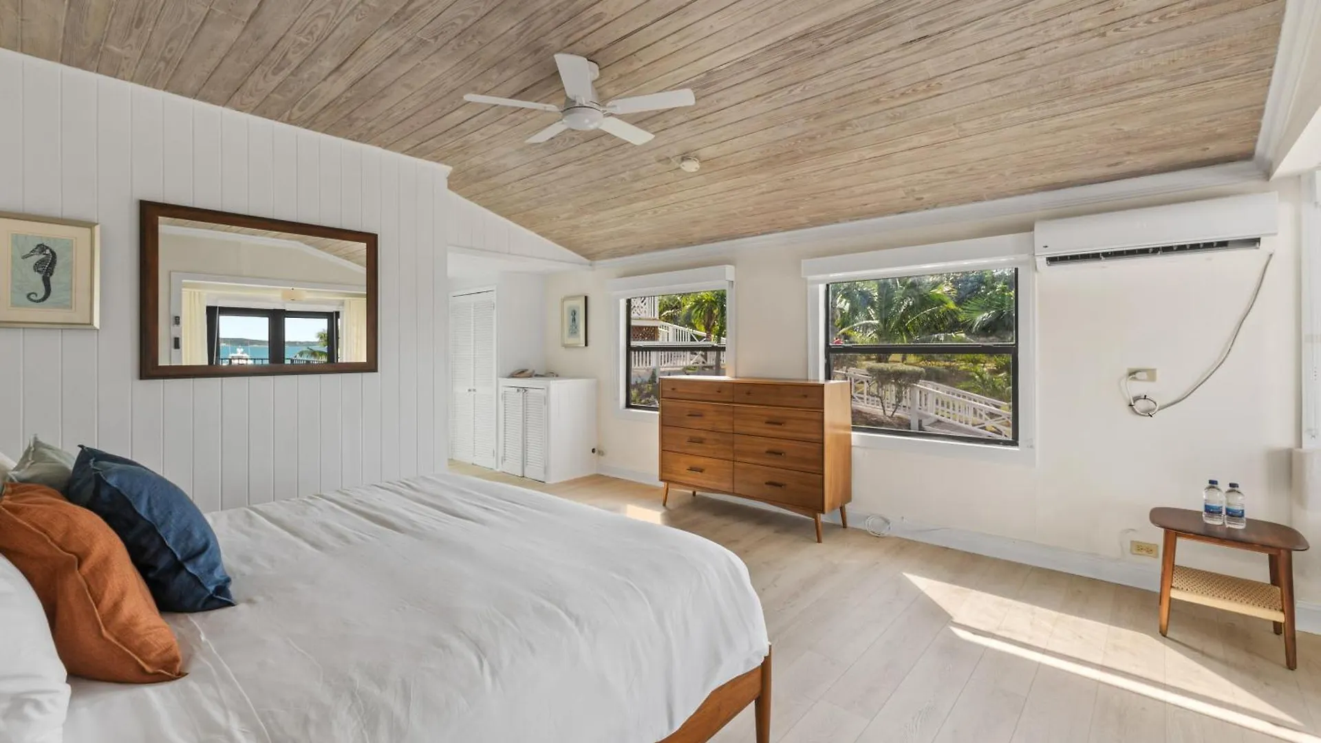 Romora Bay Resort & Marina Dunmore Town 3*,  Bahamy
