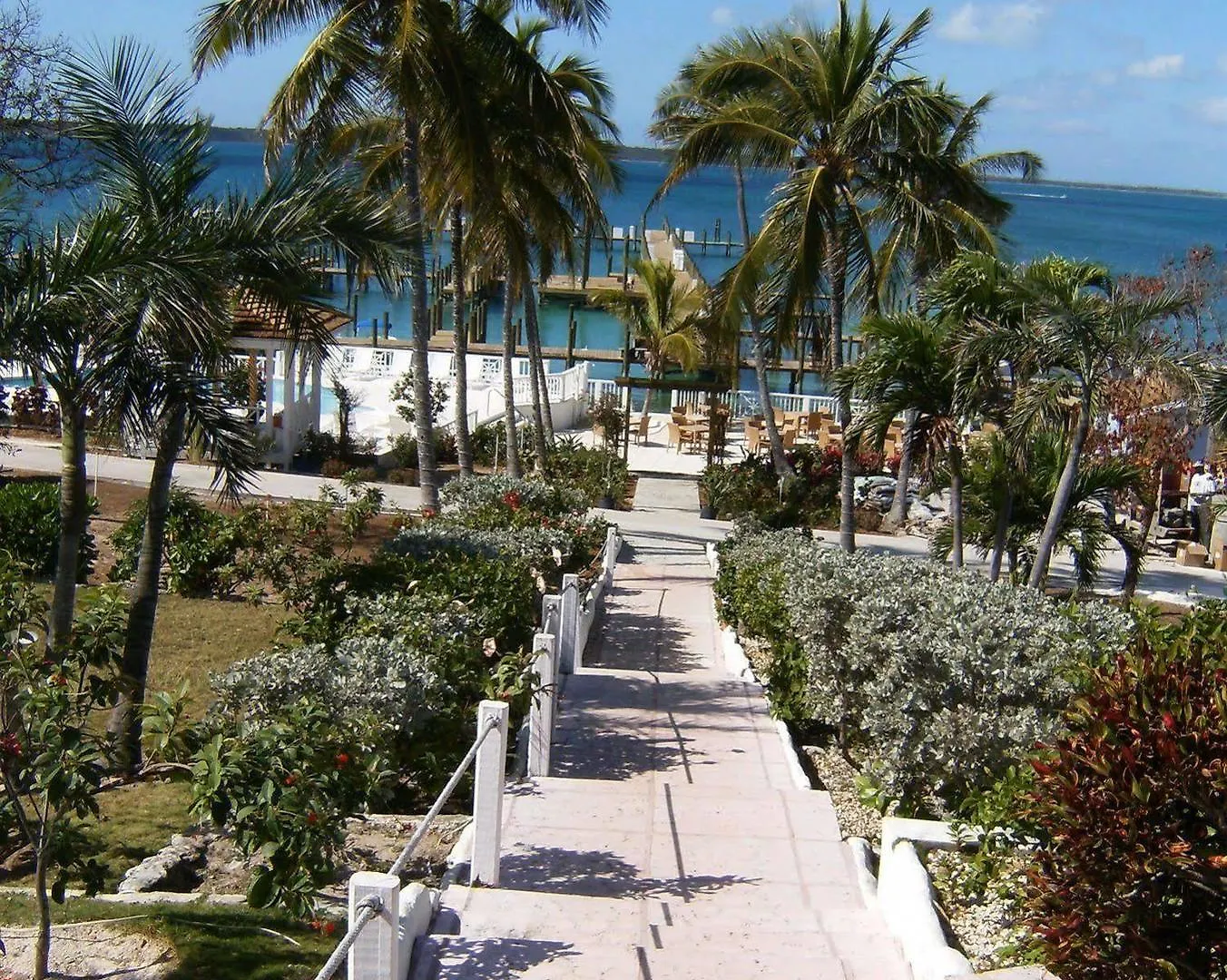 Hotel Romora Bay Resort & Marina Dunmore Town